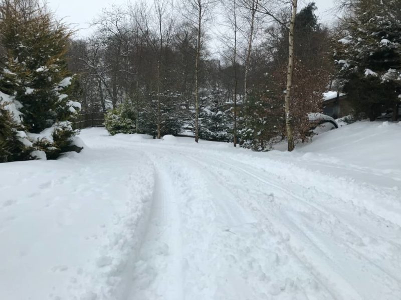 Thick snow on Cairnhill Lodge driveway